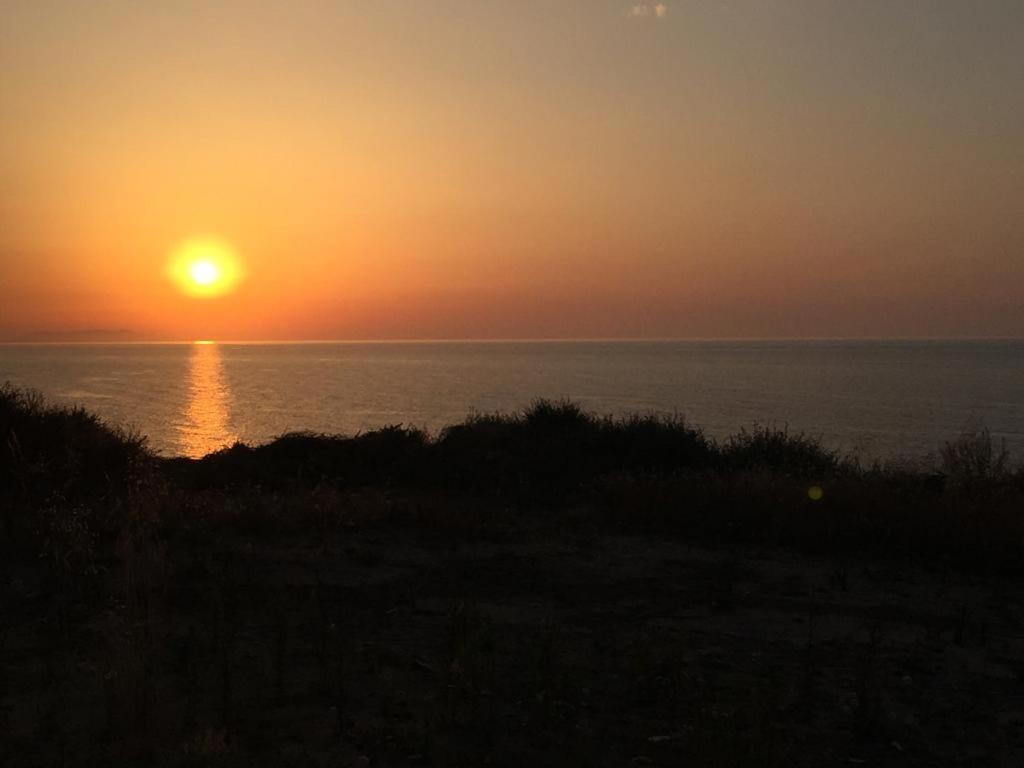 Apartment Tramonto Sea-Front Valledoria Kültér fotó